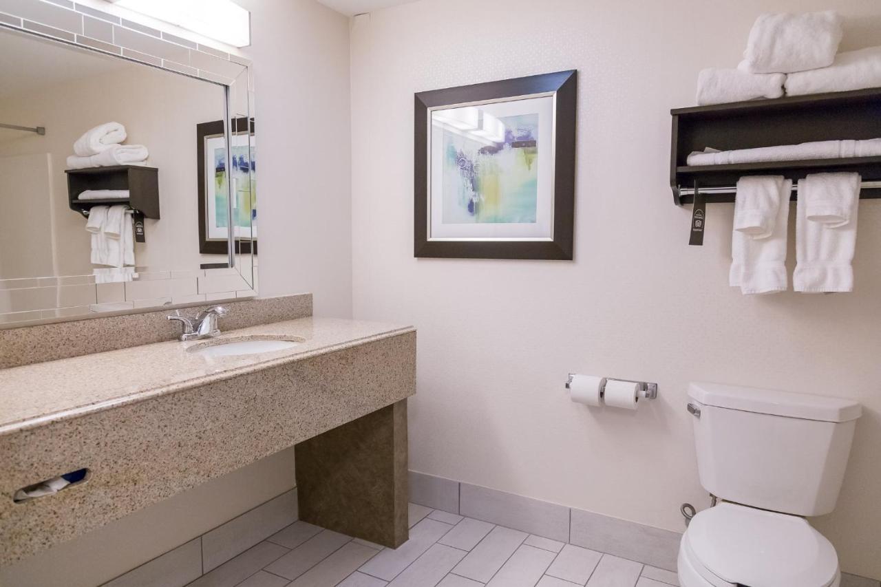 Holiday Inn & Suites Syracuse Airport - Liverpool By Ihg Екстер'єр фото