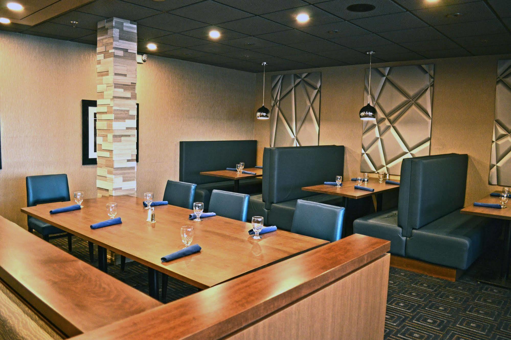 Holiday Inn & Suites Syracuse Airport - Liverpool By Ihg Екстер'єр фото